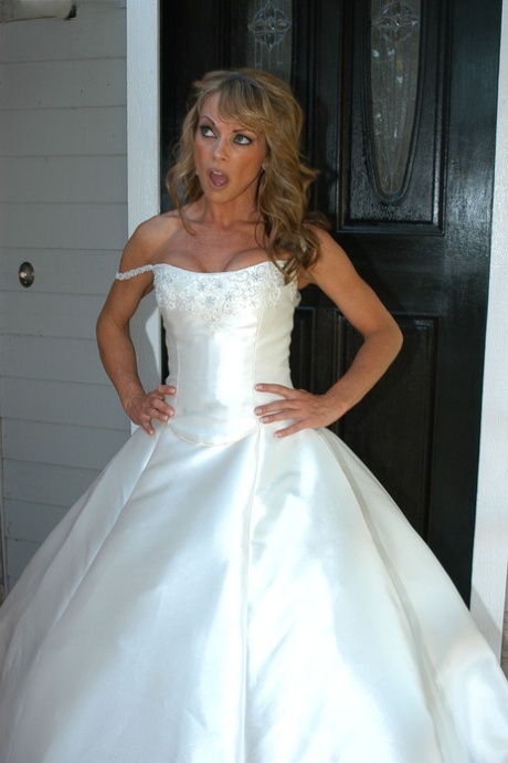 Gold digger bride Shayla LaVeaux makes a bad catch but fucks the pauper anyway