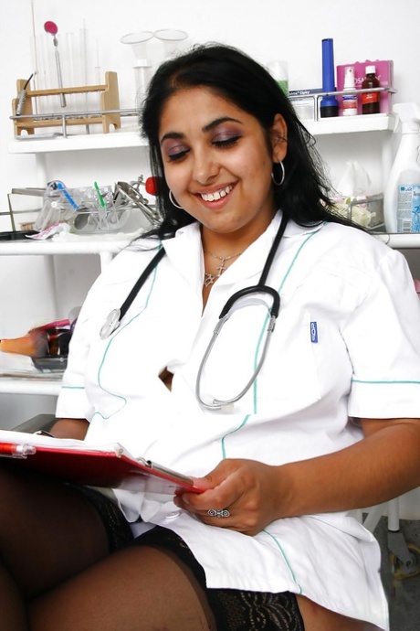 Fat Indian nurse Alice flashing upskirt underwear in hospital