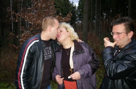 Mature BBW Corinne having a steamy outdoor threesome with studs at night