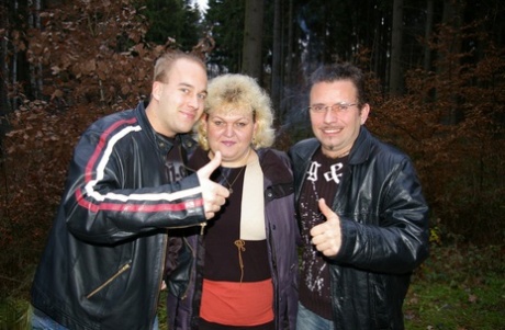 Mature BBW Corinne having a steamy outdoor threesome with studs at night