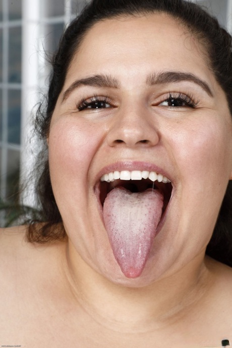 Chubby amateur Karla Lane doffs her red bodysuit and flaunts her juicy bush