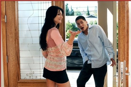 Cute mom Lake Russell gives hot oral pleasure & takes cock in her fuzzy snatch