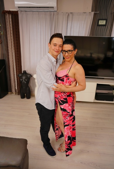 Sweet mature in glasses Sofia Siena seduces her stepson and gets nailed